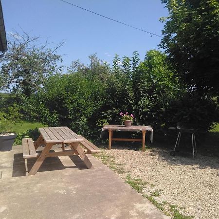 Grande Maison De Plain Pied Avec Jardin Arbore. Champignelles Buitenkant foto
