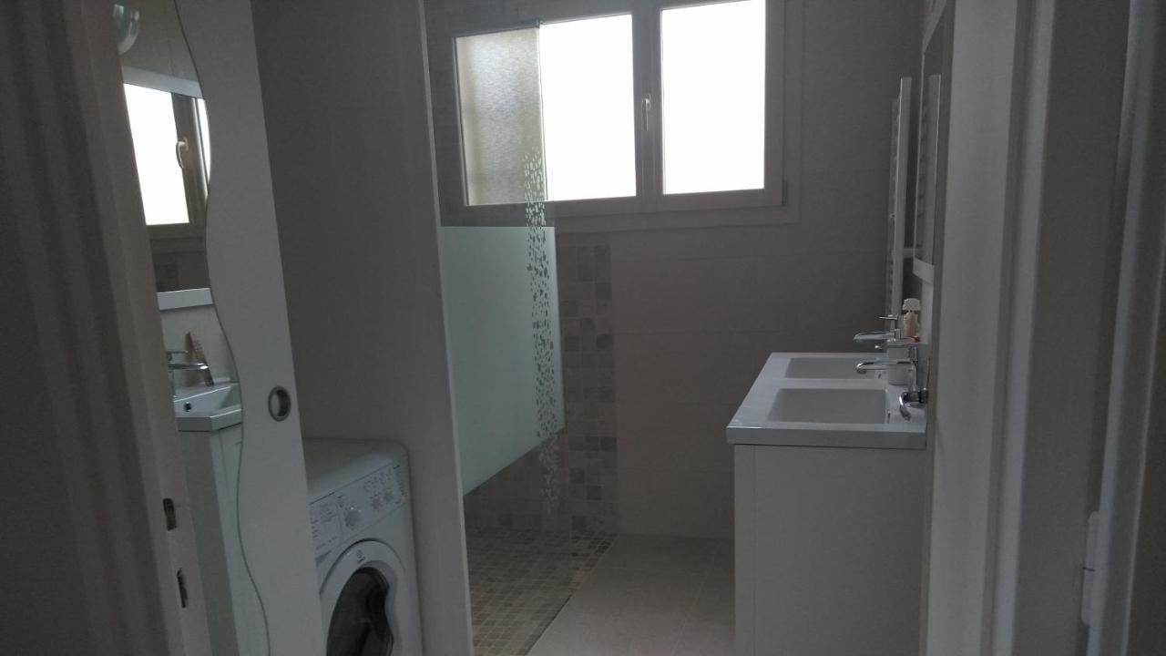 Grande Maison De Plain Pied Avec Jardin Arbore. Champignelles Buitenkant foto